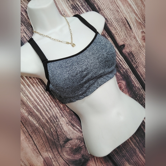 2 For 30$ Victoria Secret Sports Gray and Black Sports Bra Size 34B - Picture 3 of 6